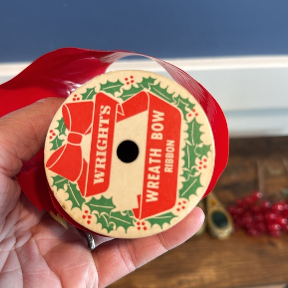1960’s Vintage Festive Holiday Decor Set - Picture 8 of 8